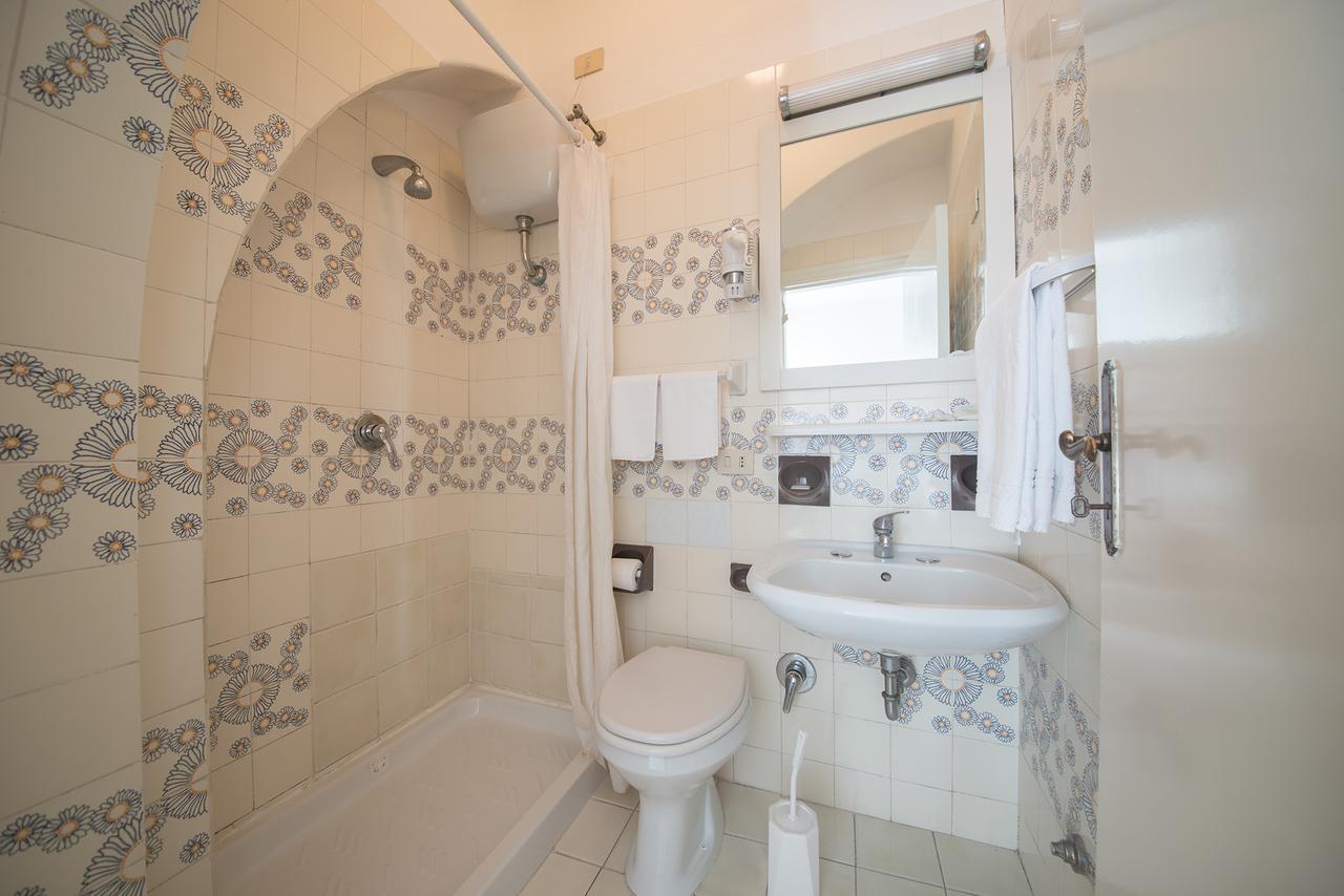 Hotel Antonella Ischia Extérieur photo